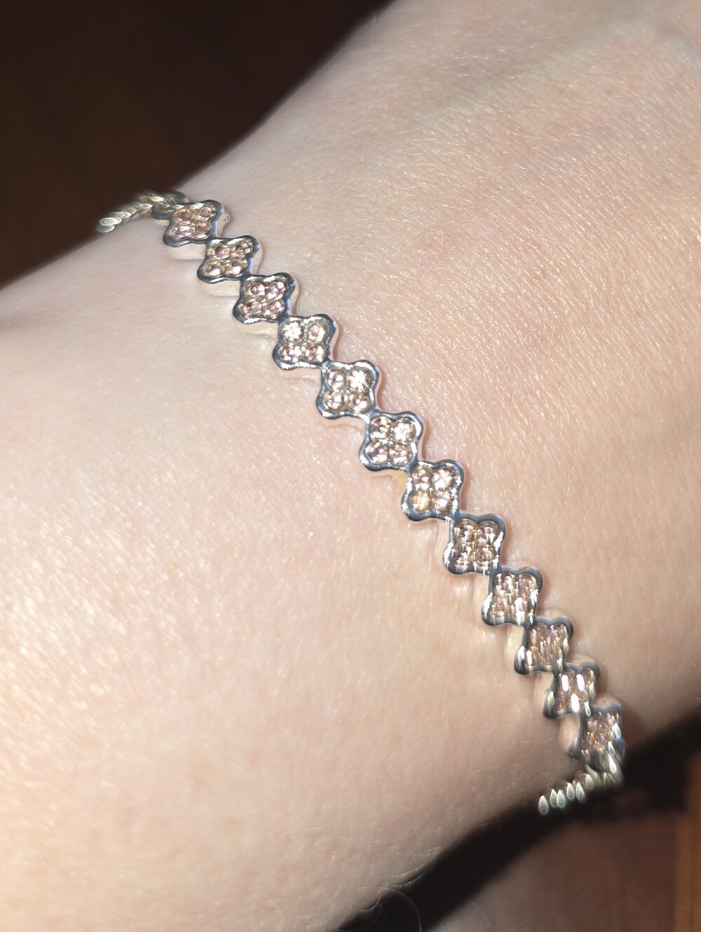 9 carat White Gold Vermeil plated and Pink 💕 Rose Zircon Crystal Link Bracelet!